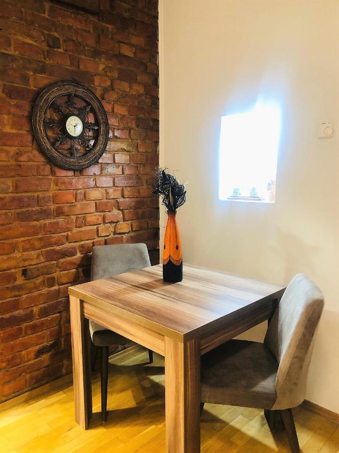 Cozy One-Bedroom Apartment 사라예보 외부 사진